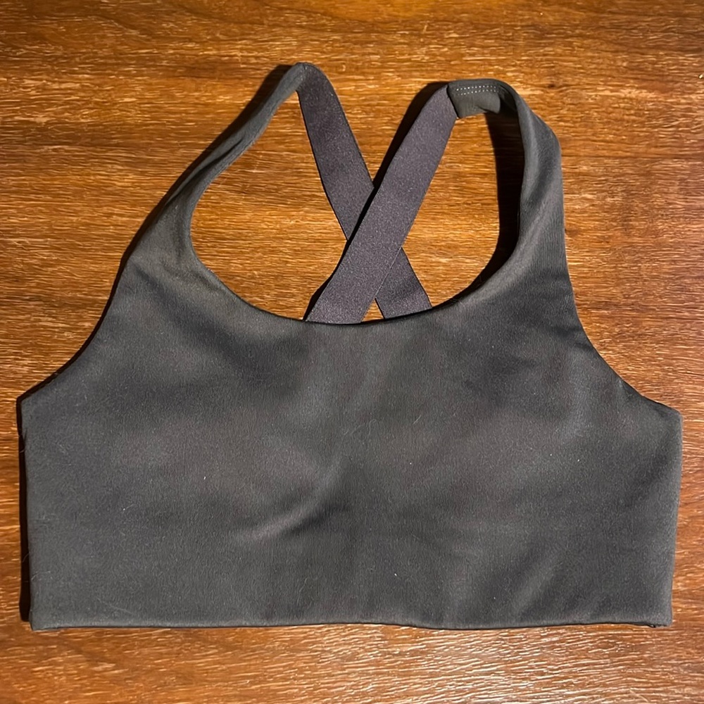 Girlfriend Collective women XS High Support Sports Bra gray criss-cross back